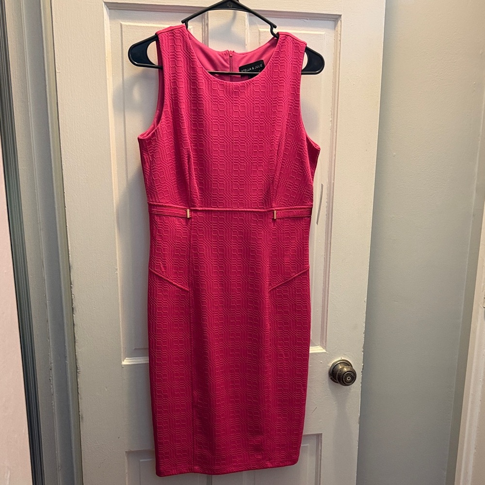 Pink Sleeveless Textured Midi Dress